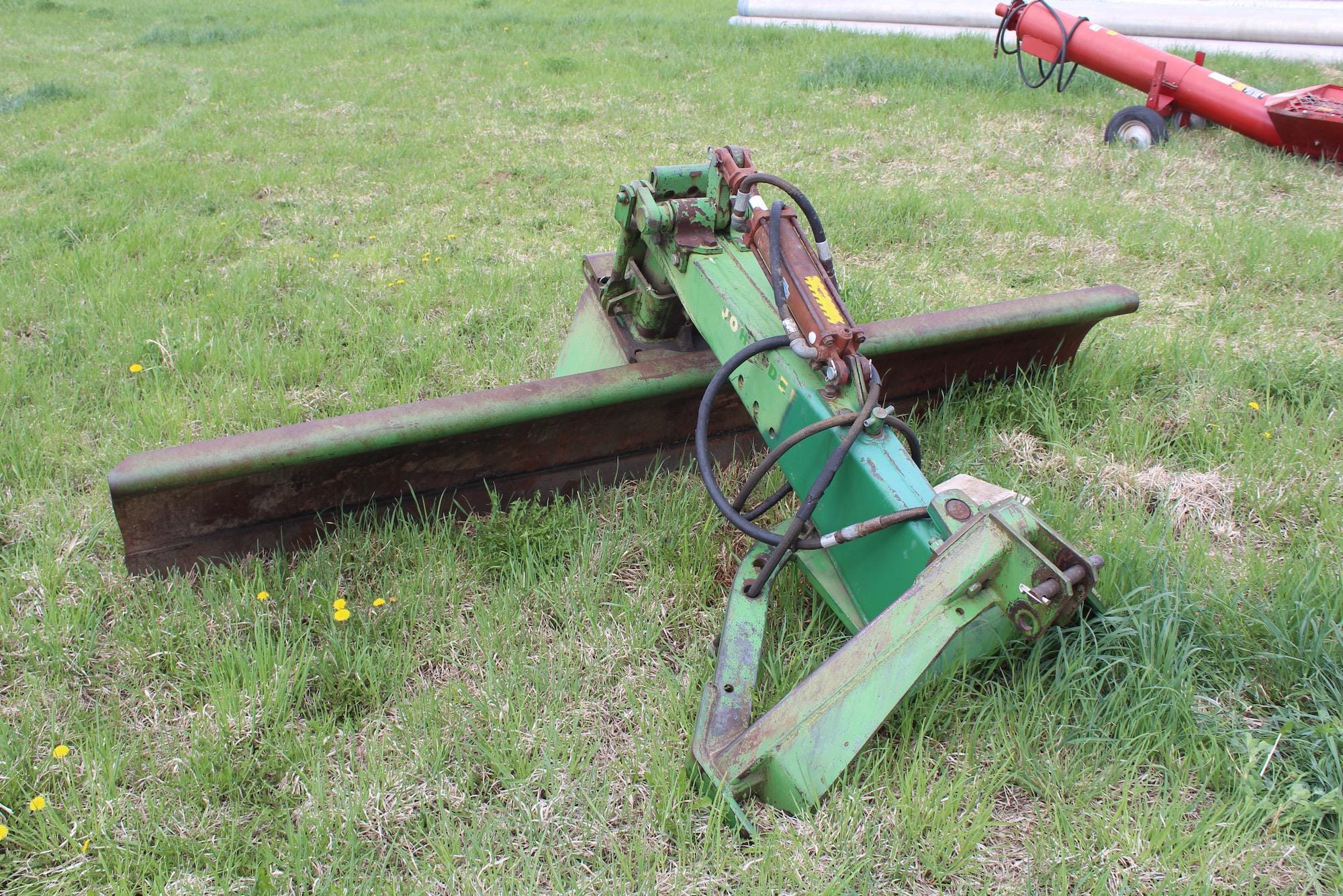 Main image John Deere 115