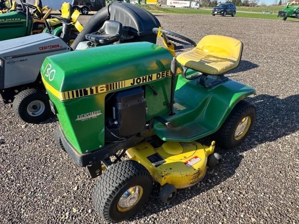 Image of John Deere 116 Primary image