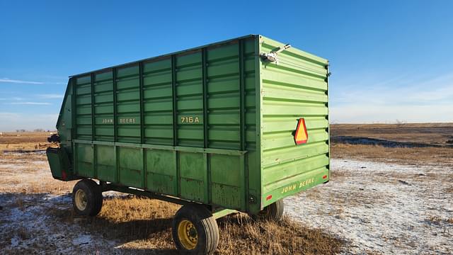 Image of John Deere 716A equipment image 2