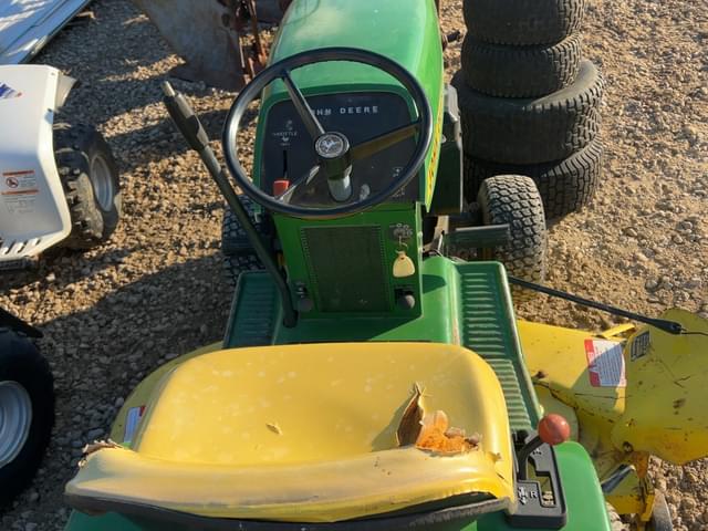 Image of John Deere 116 equipment image 3