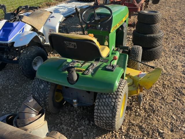 Image of John Deere 116 equipment image 2