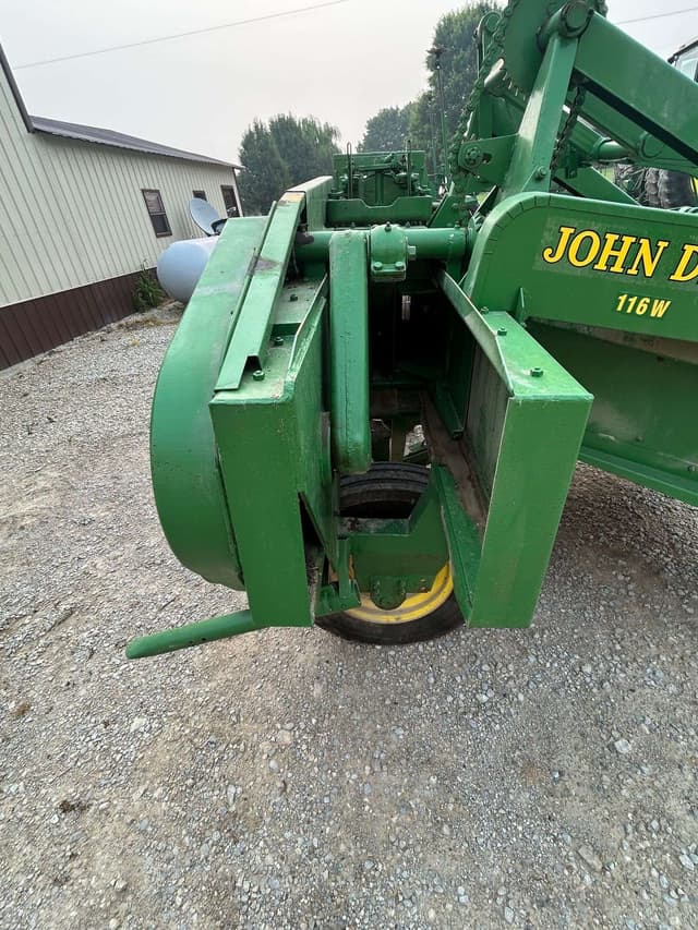 Image of John Deere 116W equipment image 3