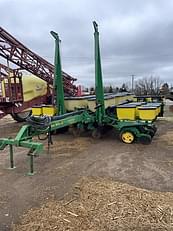 Main image John Deere 7200