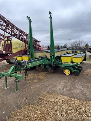 Main image John Deere 7200