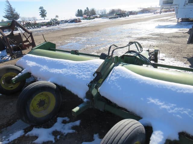 Image of John Deere 120 equipment image 3