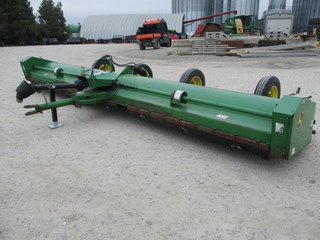 John Deere 120 Equipment Image0
