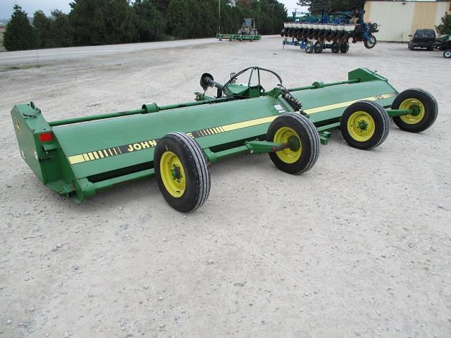 Image of John Deere 120 equipment image 2