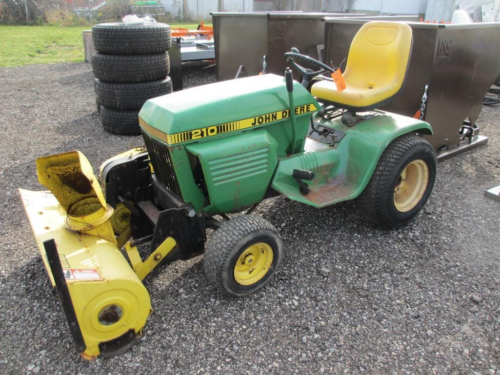 Main image John Deere 120