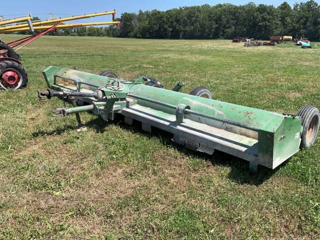 Image of John Deere 120 equipment image 2
