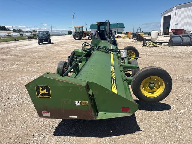 Image of John Deere 120 equipment image 3