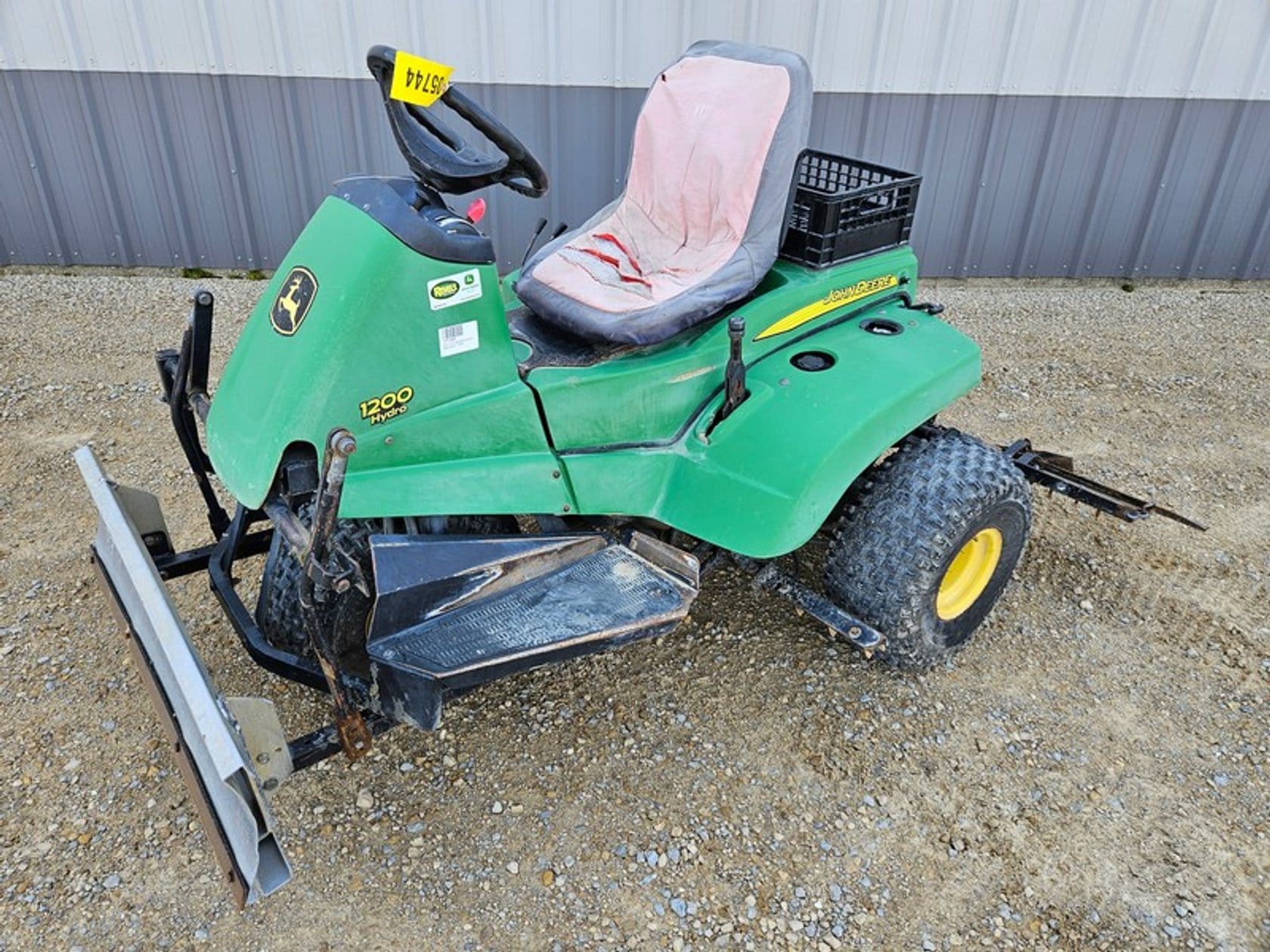 2011 John Deere 1200H Equipment Image0