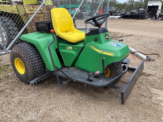 Image of John Deere 1200A equipment image 1