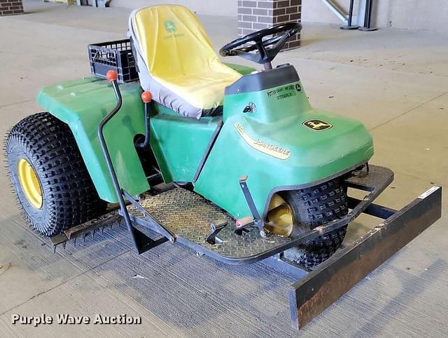 Image of John Deere 1200A equipment image 2