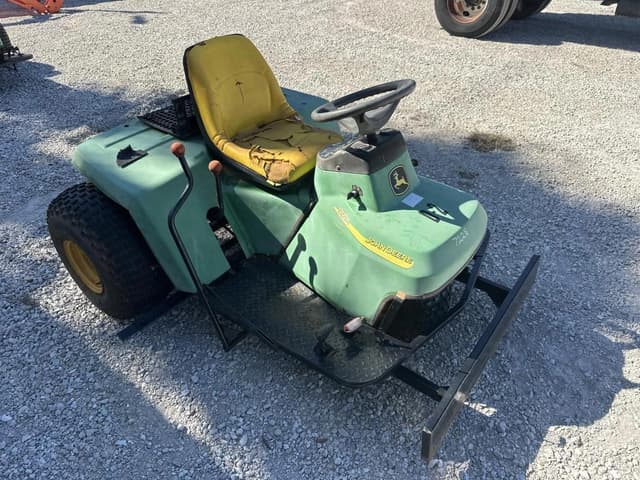 Image of John Deere 1200A equipment image 3