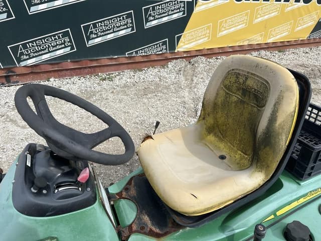 Image of John Deere 1200H equipment image 4