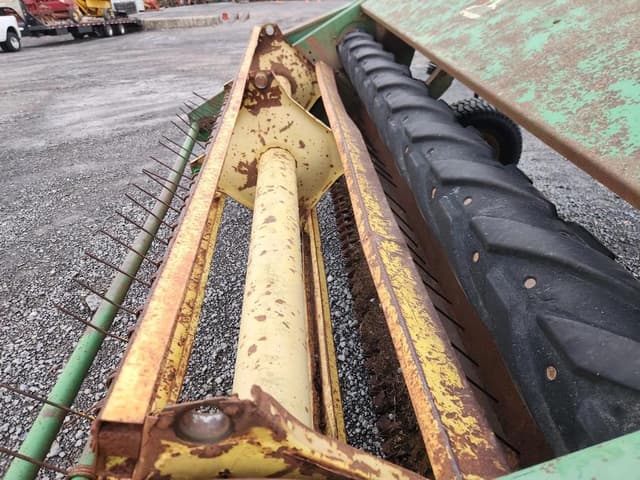 Image of John Deere 1209 equipment image 3