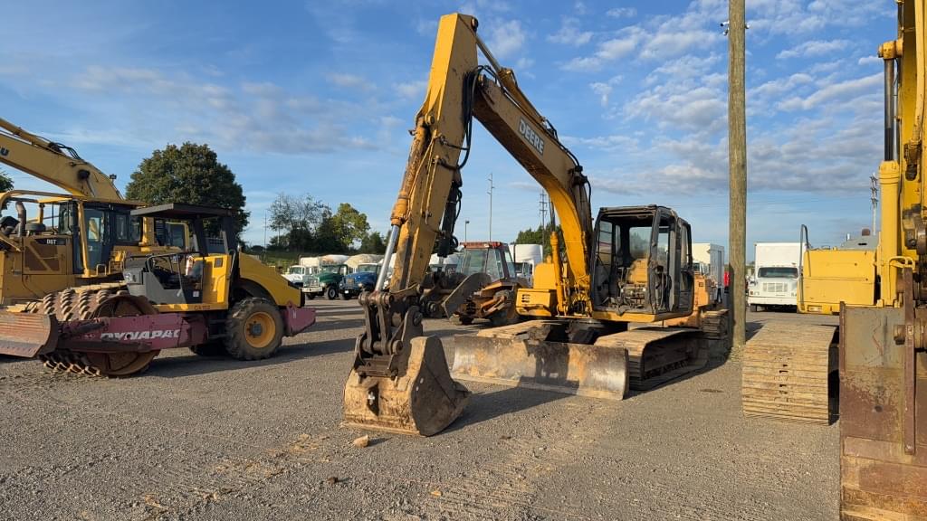 Image of John Deere 120C Primary image