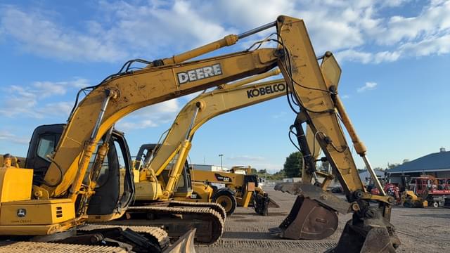 Image of John Deere 120C equipment image 3