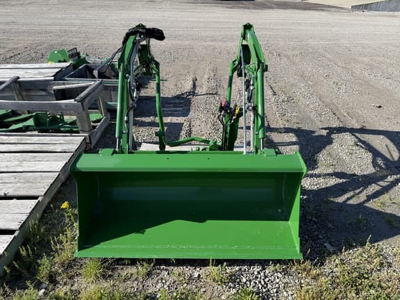Image of John Deere 120R equipment image 1