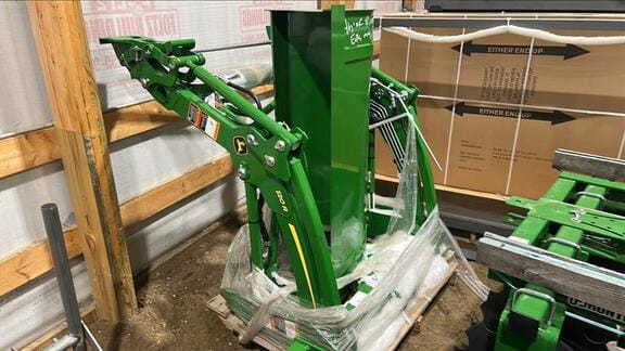 John Deere 120R Equipment Image0