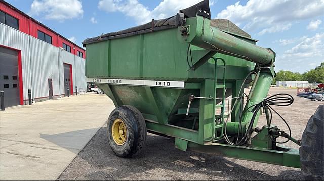Image of John Deere 1210 equipment image 1