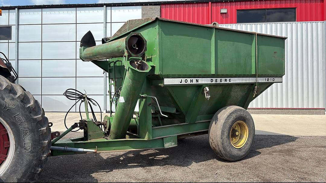 Image of John Deere 1210 Primary image