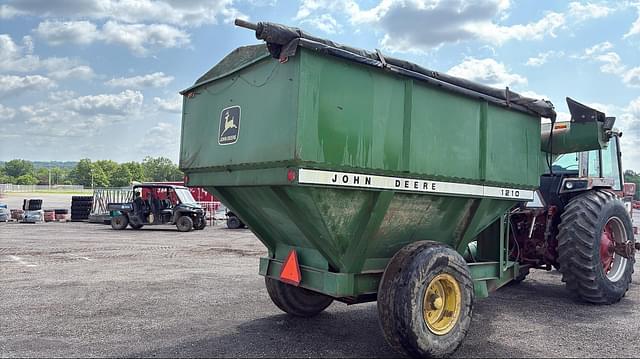 Image of John Deere 1210 equipment image 2