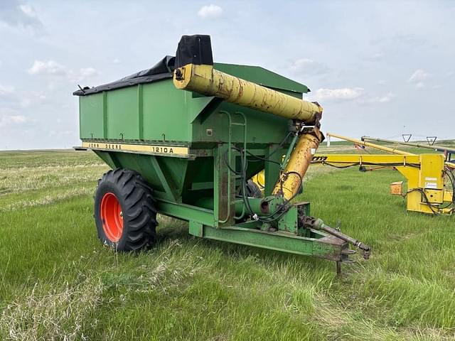 Image of John Deere 1210A equipment image 2