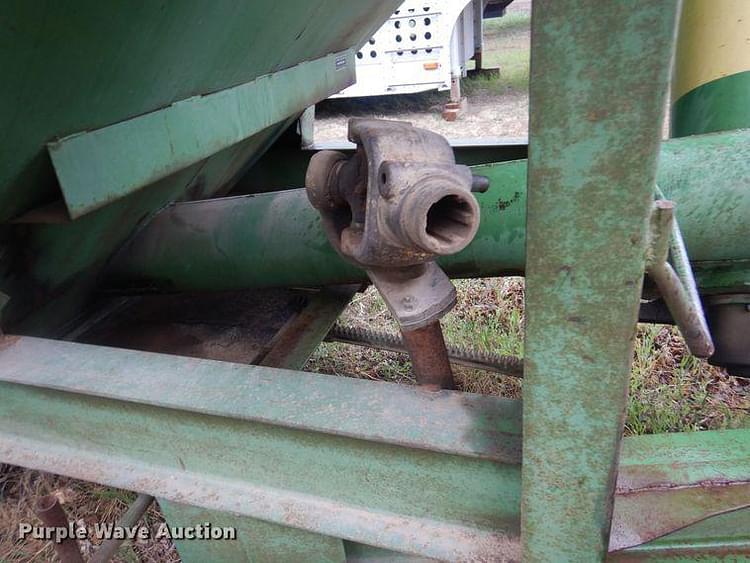 Main image John Deere 1210 18