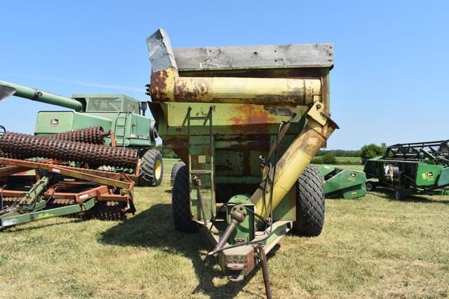 Image of John Deere 1210 equipment image 1