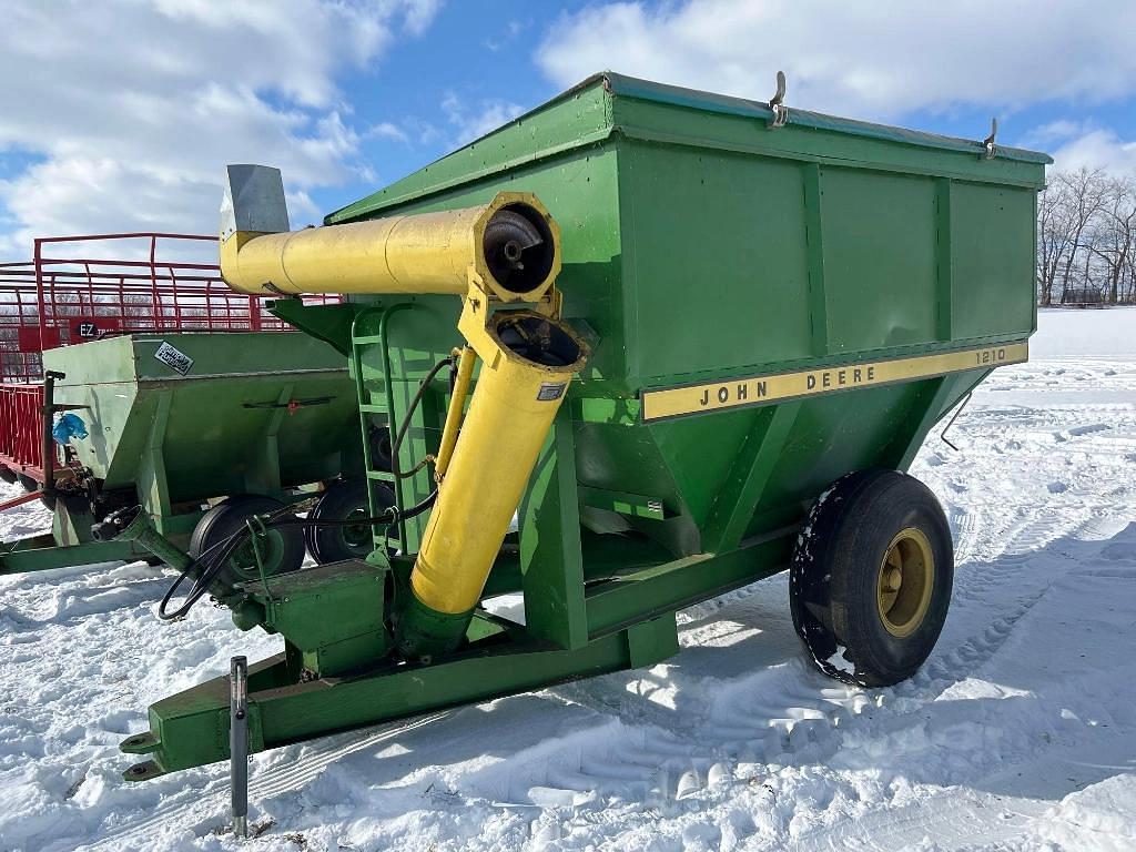 Image of John Deere 1210 Primary image