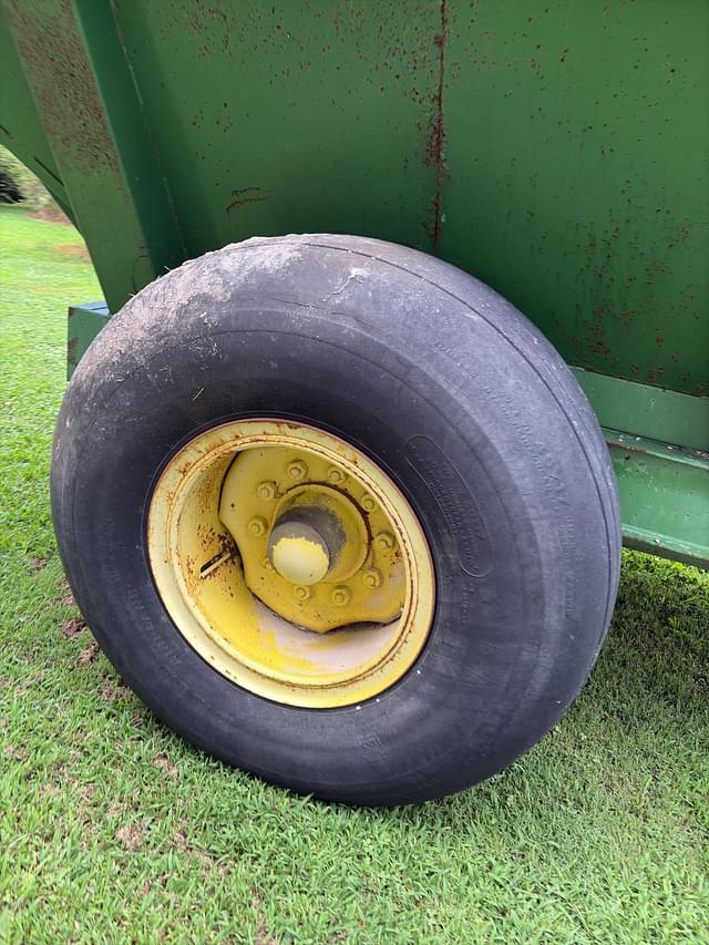 Image of John Deere 1210 equipment image 3