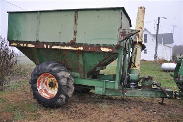 Image of John Deere 1210A equipment image 1