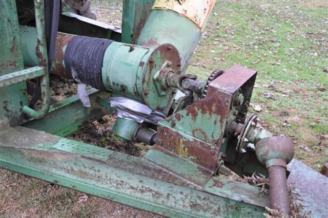 Image of John Deere 1210A equipment image 4
