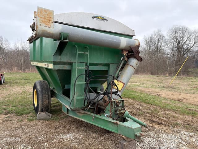 Image of John Deere 1210A equipment image 1