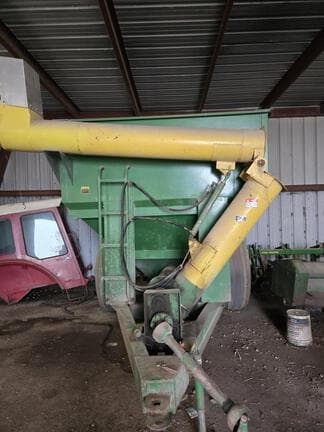 Image of John Deere 1210A equipment image 1