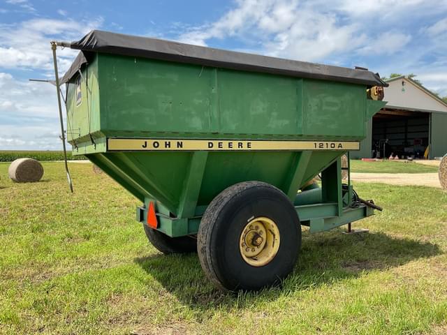 Image of John Deere 1210A equipment image 3