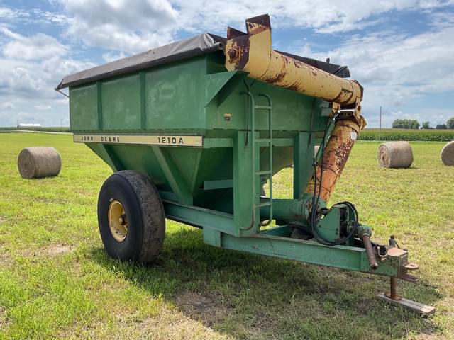 Image of John Deere 1210A equipment image 2