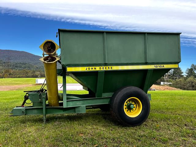 Image of John Deere 1210A equipment image 2