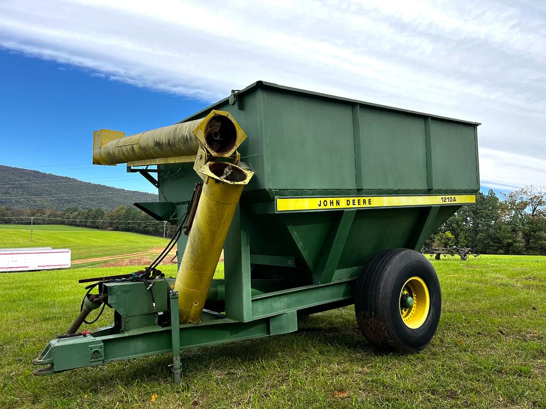 Image of John Deere 1210A Primary image