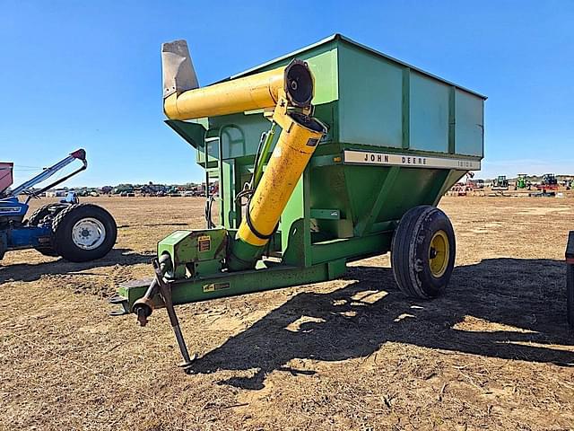 Image of John Deere 1210A equipment image 1