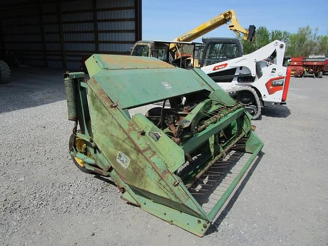 Image of John Deere 1217 equipment image 1