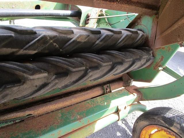 Image of John Deere 1217 equipment image 4