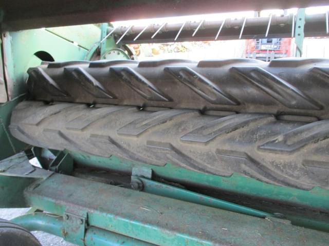 Image of John Deere 1217 equipment image 4