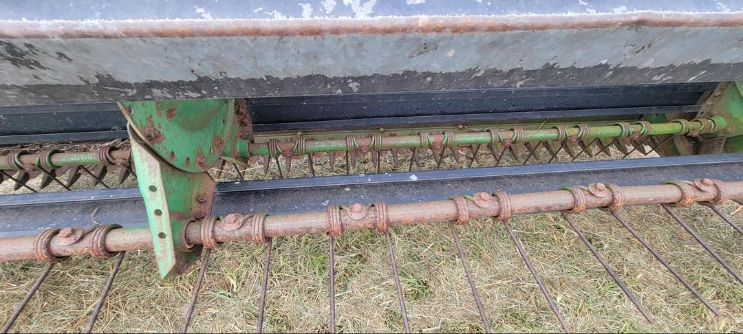 Image of John Deere 1219 Image 1