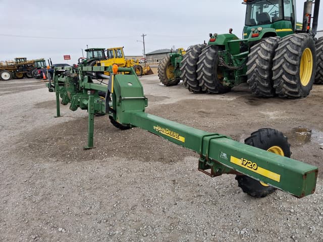 Image of John Deere 1720 equipment image 2