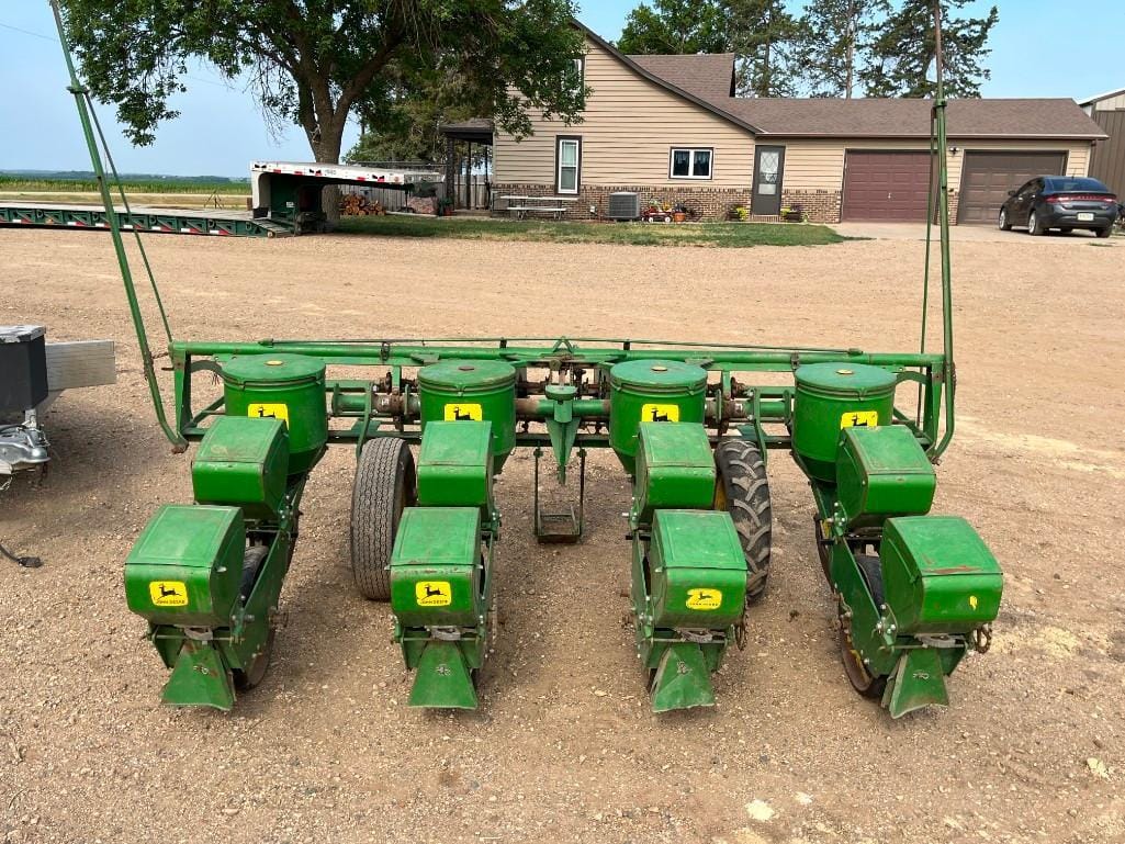 Main image John Deere 1240