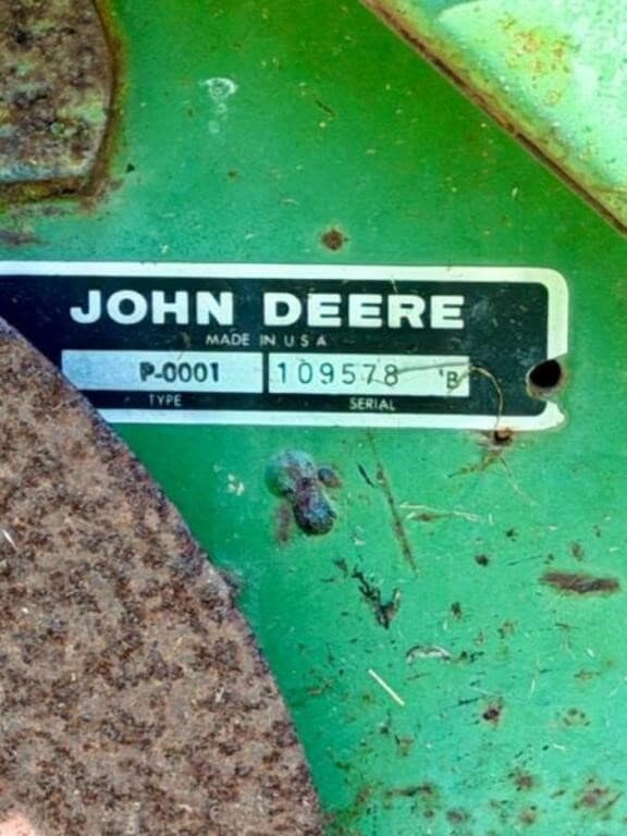 Image of John Deere 1240 equipment image 3
