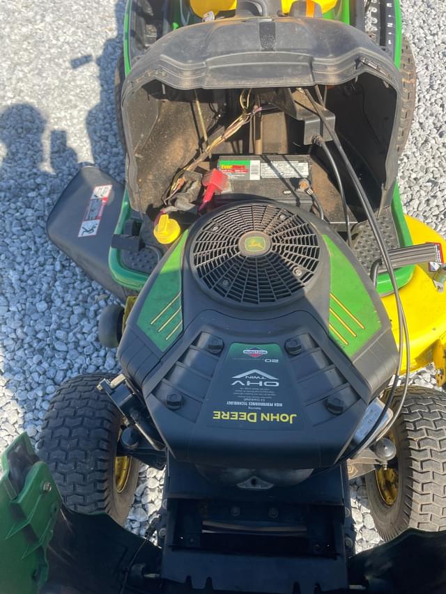 Image of John Deere 125 equipment image 4