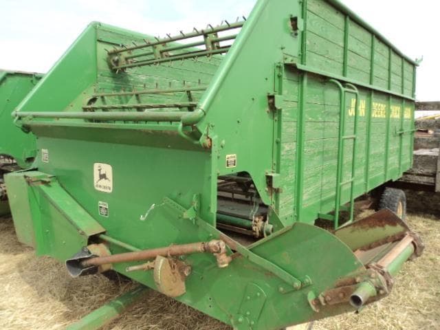 Image of John Deere 125 Image 1